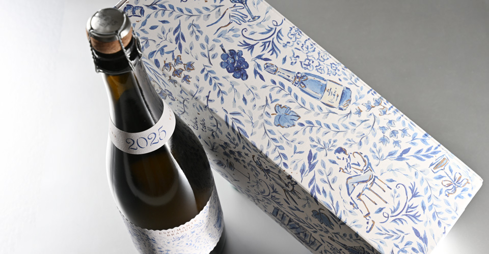 Faltschachtel gefertigt aus FibreForm White Duo